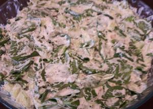 SEMİZOTU SALATASI