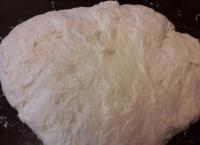 EKMEK HAMURUNDAN ZEYTİNLİ ÇÖREK
