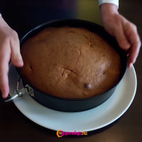 ŞEFTALİLİ LOKUMLU KEK