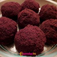 ÇİKOLATALI MİNİ KÖSTEBEK PASTA